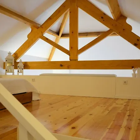 Bonjardim Traveller's House